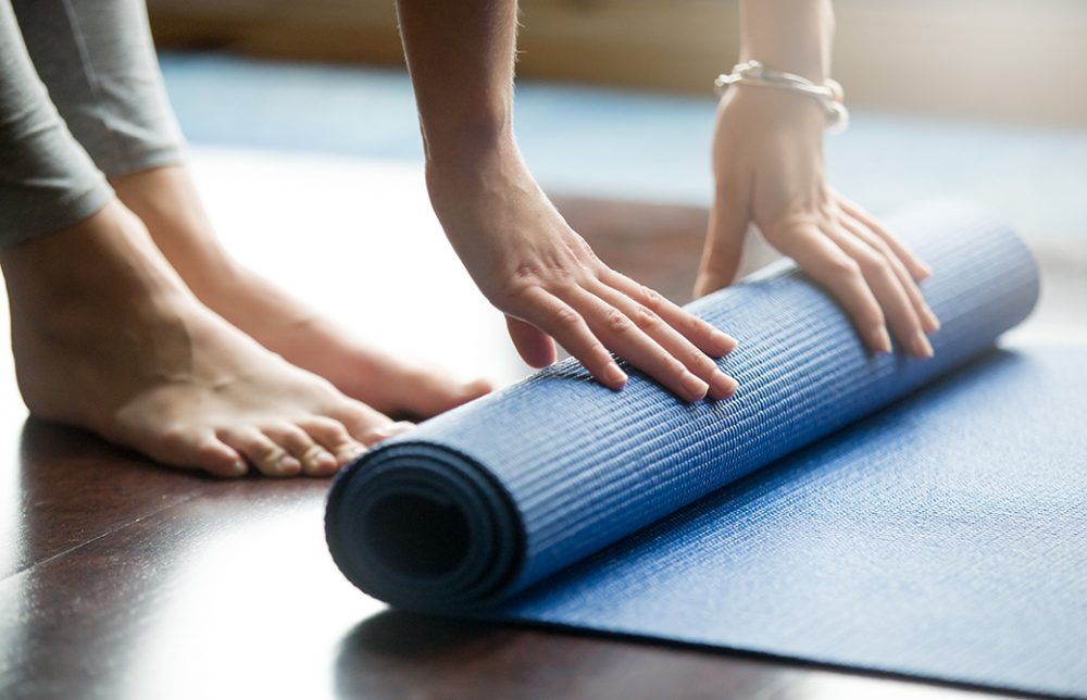 正しく処分！ヨガマットの買い替え・廃棄で断捨離