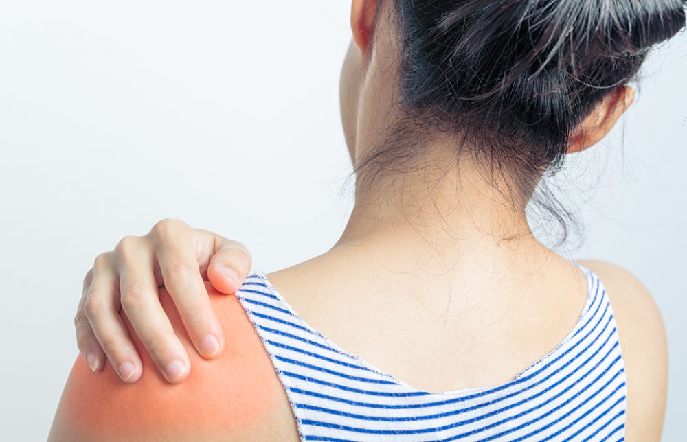 肩こり、腰痛は筋肉で治す！？慢性的だと諦めないで！｜【肩こり編】