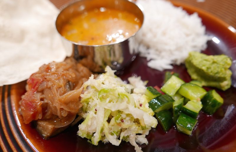 和也先生が用意した準備食（南インド料理）