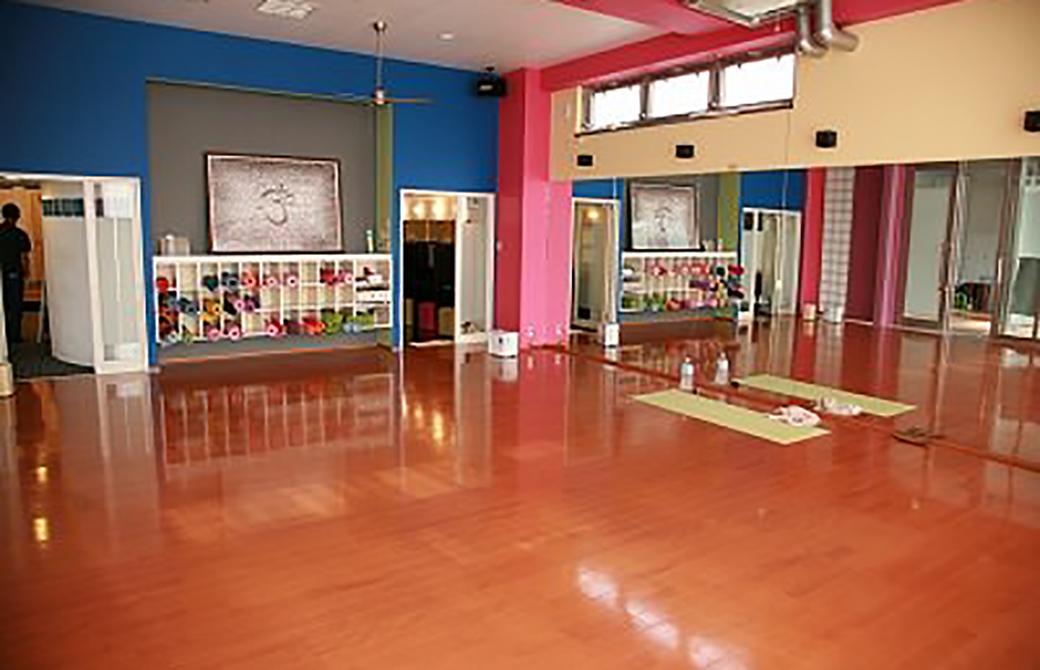 ヨガスタジオ『SPA-ZO』のスタジオ内