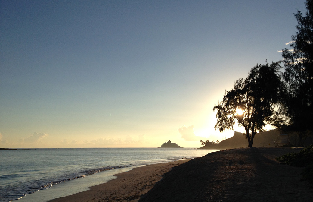 ハワイ（オアフ島・カイルア）の日の出