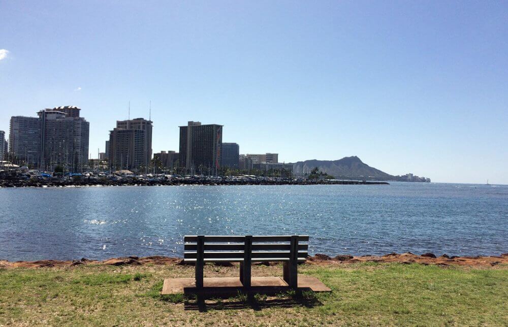 ハワイ・マジックアイランドから臨んだダイヤモンドヘッド