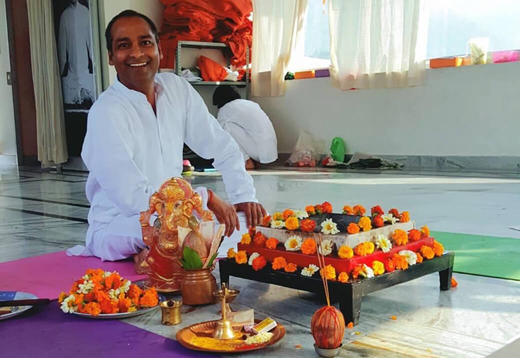 筆者のヨガ哲学のグルである、スニール・シャルマ先生