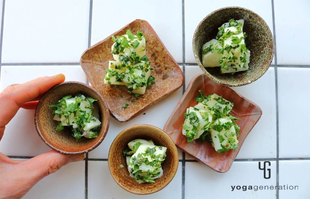 旬を楽しむパセリ味噌ガーリックソース