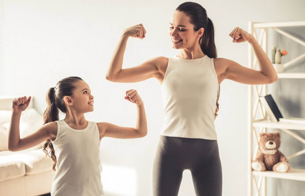 親子でガッツポーズ