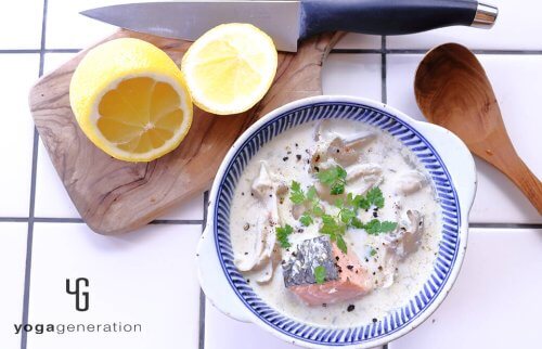 秋鮭とマイタケのレモンクリームスープ