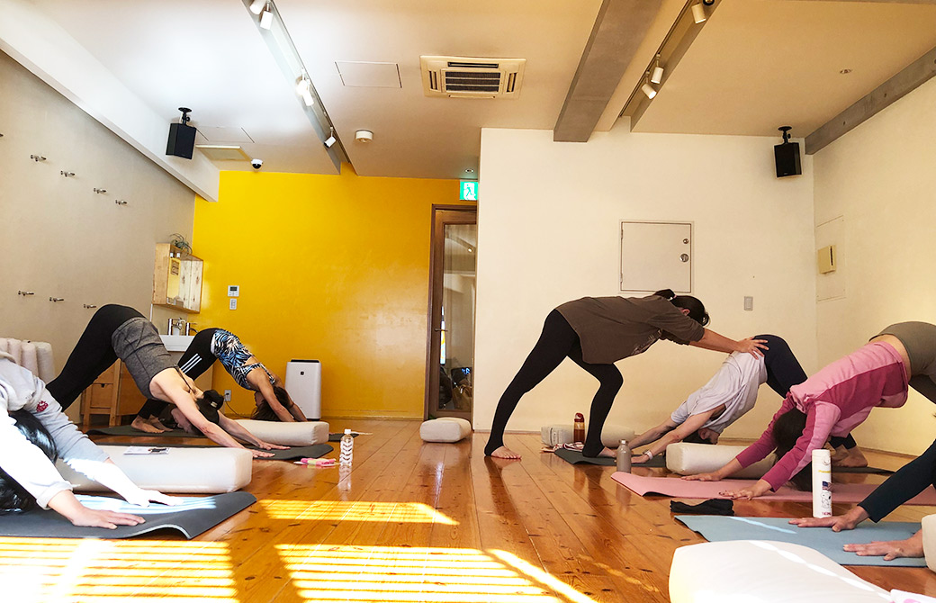 佐久間涼子先生のヨガクラス