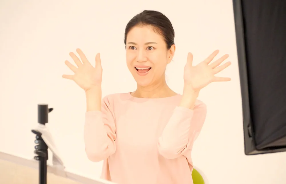 顔ヨガからは石川ななこ先生が登場!