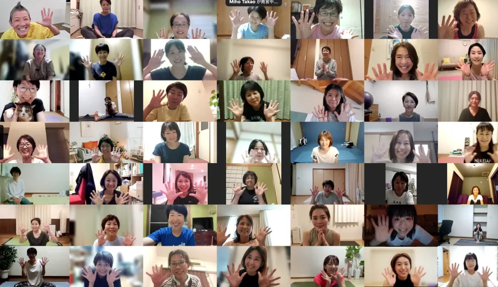 高尾美穂「骨盤底筋トレーニングヨガワークショップ」集合写真