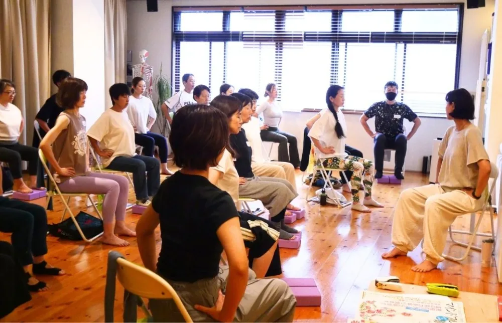 チェアヨガ誕生秘話